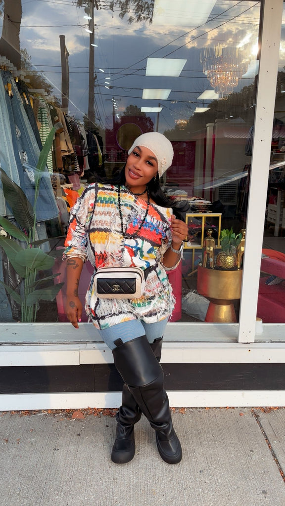 LAVISH COLORFUL SWEATER