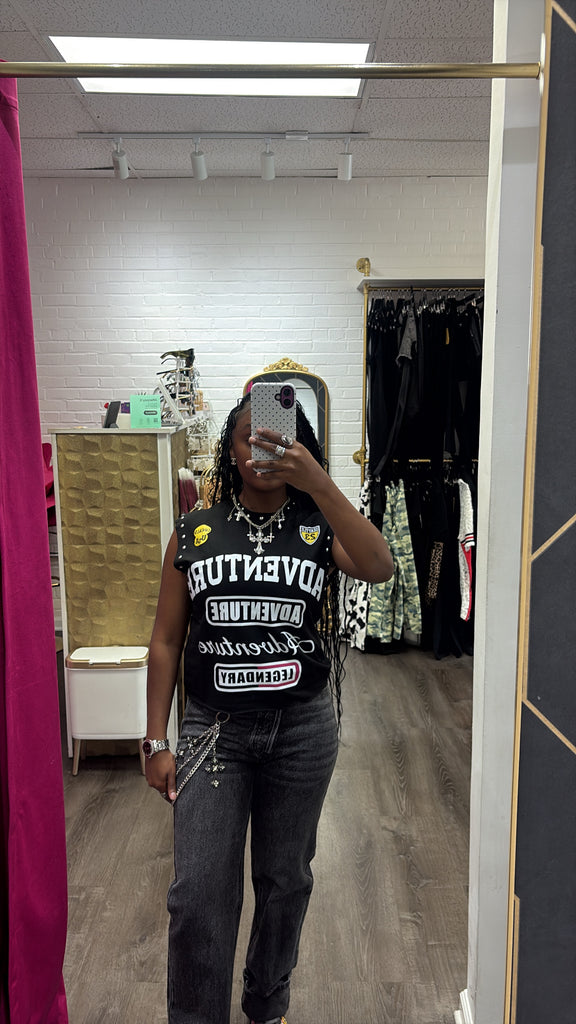 LAVISH ADVENTURE GRAPHIC T